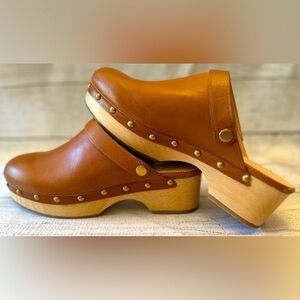 J. Crew Convertible Leather Clog in Rich Oak, Size 9.5, EUC